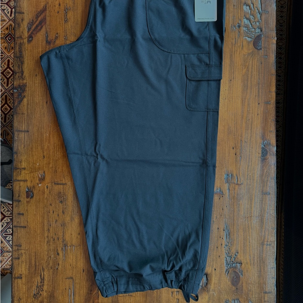 NWT RBX Wome’s Black Athletic Cropped Cargo Pants - Picture 7 of 7